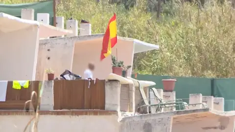 Debe 7.000 euros a los dueños del piso en el que vive Debe 7.000 euros a los dueños del piso en el que vive