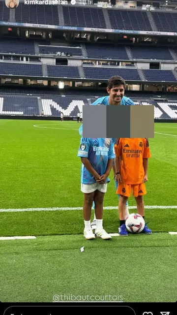 Thibaut Courtois con el hijo de Kim Kardashian, Saint West Thibaut Courtois con el hijo de Kim Kardashian, Saint West