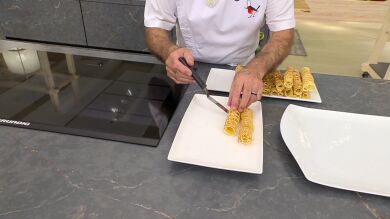 ¡Infalible! La clave de Karlos Arguiñano para hacer unos canutillos de chocolate perfectos