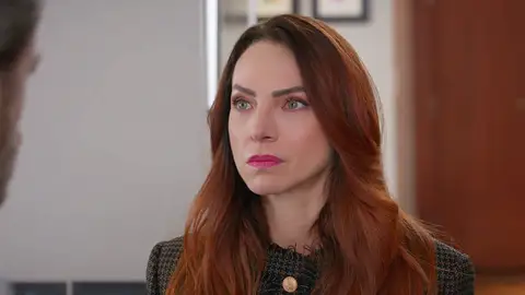 Gokhan amenaza a Ayla: si lo delata ante Berk, la denunciará por haber matado a Serpil Gokhan amenaza a Ayla: si lo delata ante Berk, la denunciará por haber matado a Serpil