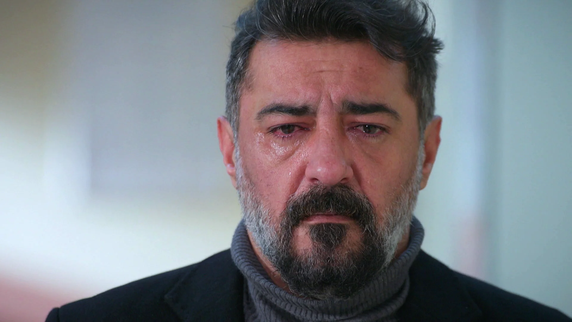 El médico comunica a Akif la peor de las noticias: “Le quedan cuatro meses de vida” El médico comunica a Akif la peor de las noticias: “Le quedan cuatro meses de vida”