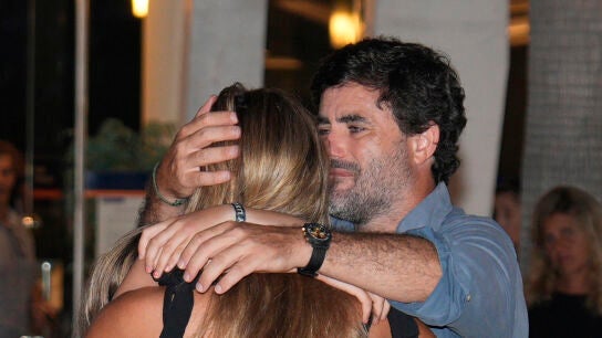 Carla Goyanes, con su sobrina y cu&ntilde;ado, Antonio Matos