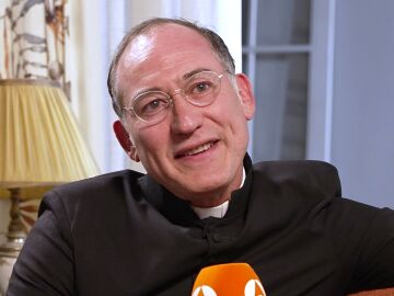 &ldquo;Me estoy dejando descubrir por &eacute;l&rdquo;: Daniel Albaladejo confiesa c&oacute;mo est&aacute; siendo interpretar a Don Agust&iacute;n