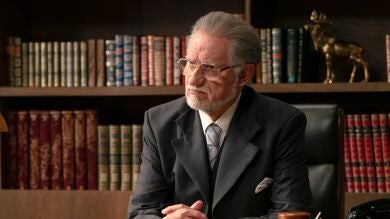Damián se entera de que Jesús está drogando a Begoña: 
