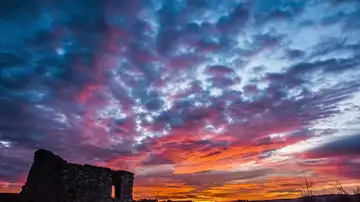 Atardecer espectacular en los cielos de Cuenca Atardecer espectacular en los cielos de Cuenca