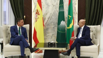 Pedro Sánchez con el presidente de la República Islámica de Mauritania