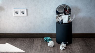 Acaba con los malos olores: el sencillo truco para que tu papelera huela siempre bien