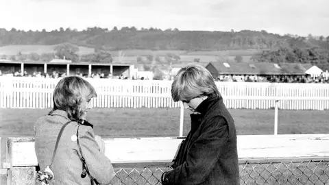 Lady Di y Camilla Parker Bowles Lady Di y Camilla Parker Bowles