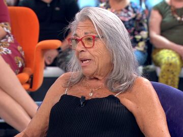 Así es Ana, la tarotista de 79 años dispuesta a cambiar de look radicalmente: "Hace tiempo que no me veo bien"