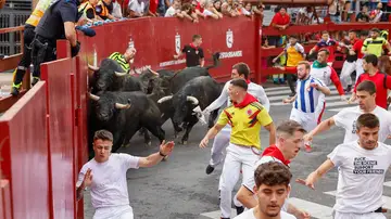 Atropello en el quinto encierro Atropello en el quinto encierro