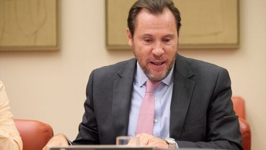 El ministro de Transportes y Movilidad Sostenible, &Oacute;scar Puente, comparece en la Comisi&oacute;n de Transportes y Movilidad Sostenible del Congreso de los Diputados