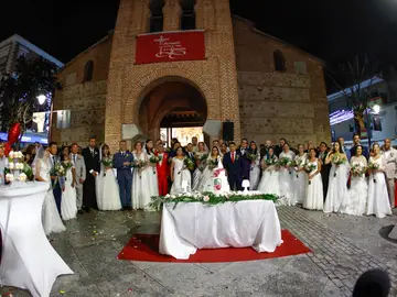 Primera macroboda en España con 18 parejas Primera macroboda en España con 18 parejas