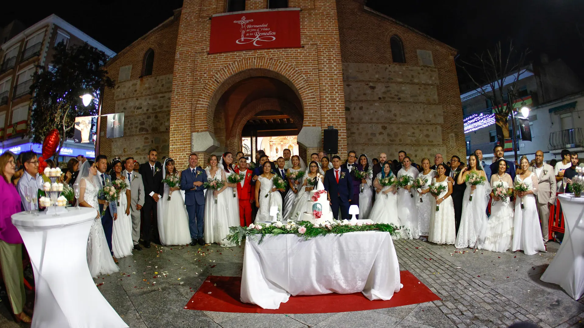 Primera macroboda en España con 18 parejas Primera macroboda en España con 18 parejas