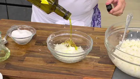 La vinagreta ideal para aliñar tus ensaladas de Karlos Arguiñano La vinagreta ideal para aliñar tus ensaladas de Karlos Arguiñano