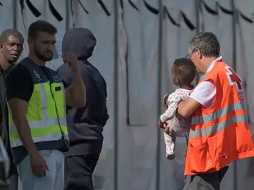 magen de los 174 inmigrantes rescatados en la mañana de hoy magen de los 174 inmigrantes rescatados en la mañana de hoy