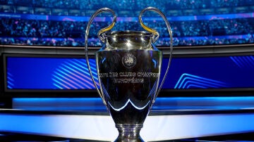 Trofeo de la Champions League 2024-25