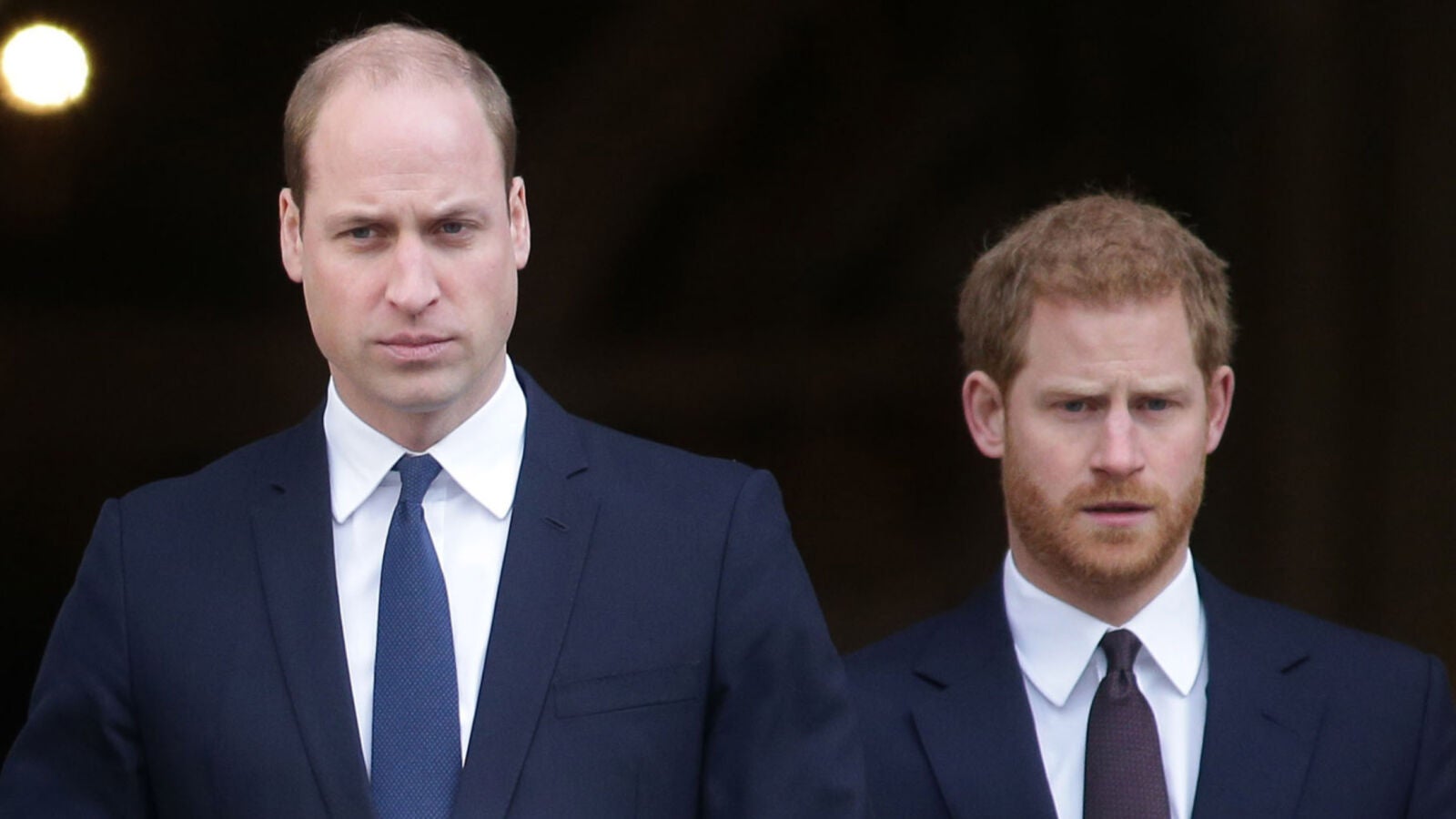 Los príncipes Guillermo y Harry se evitan en el funeral de su tío: Los detalles de su tenso reencuentro y una frase demoledora