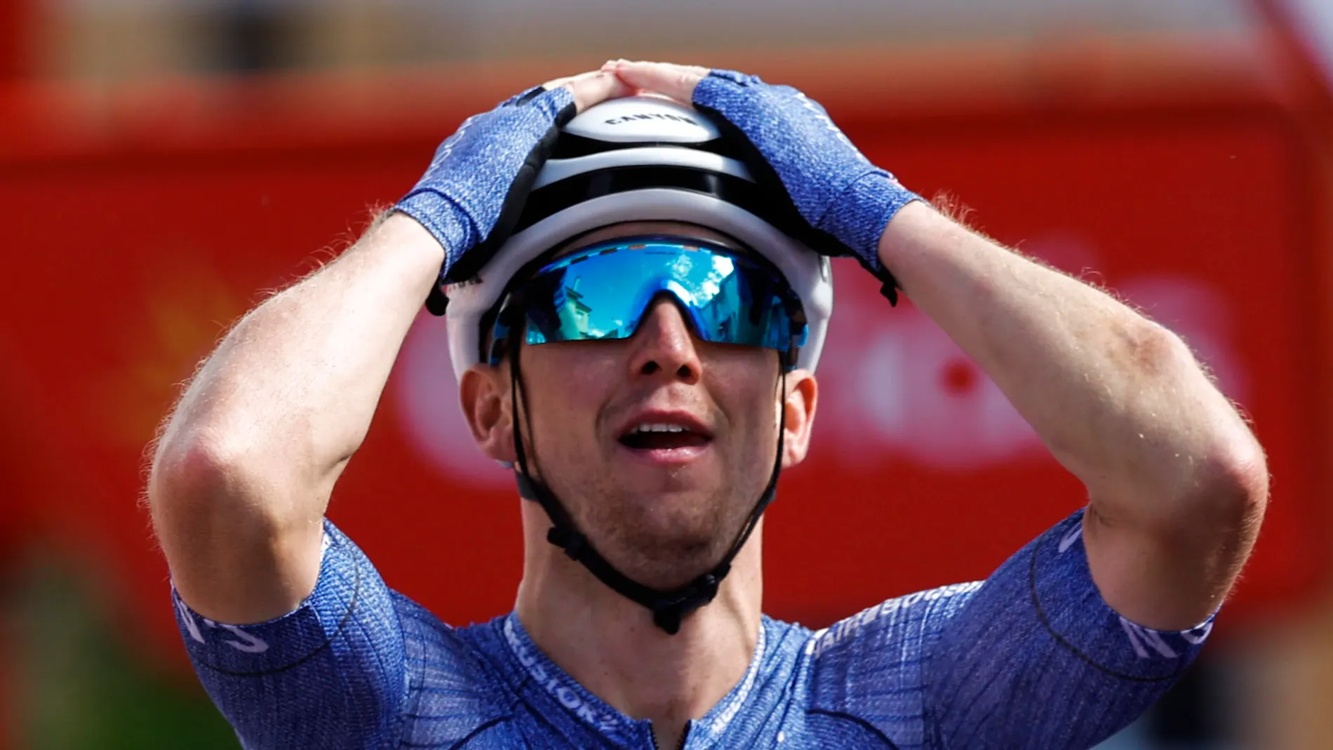 Kaden Groves se impone en Villablino Kaden Groves se impone en Villablino