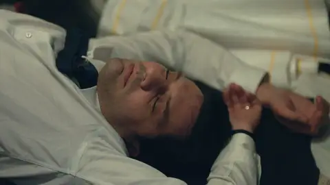 ¡Con un fuerte golpe en la cabeza y sin mediar palabra! Así secuestraron al fiscal Kaya ¡Con un fuerte golpe en la cabeza y sin mediar palabra! Así secuestraron al fiscal Kaya