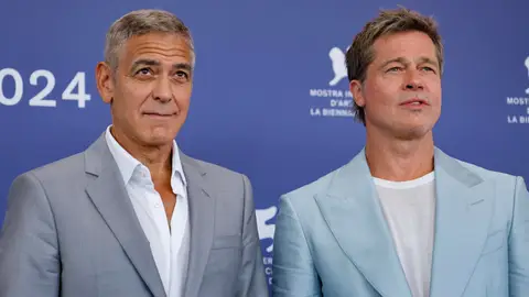 George Clooney y Brad Pitt en el Festival de Venecia George Clooney y Brad Pitt en el Festival de Venecia