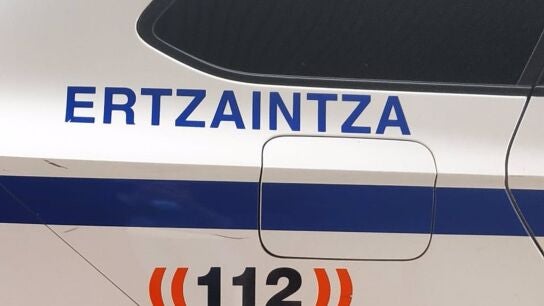 Detenido en Bergara tras dejar a su hijo de 3 a&ntilde;os abandonado con una maleta delante de la comisar&iacute;a de la Ertzaintza