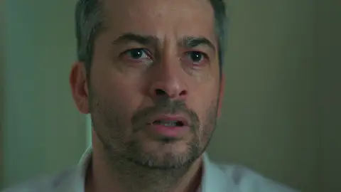 Osman descubre la farsa de Zümrüt Osman descubre la farsa de Zümrüt