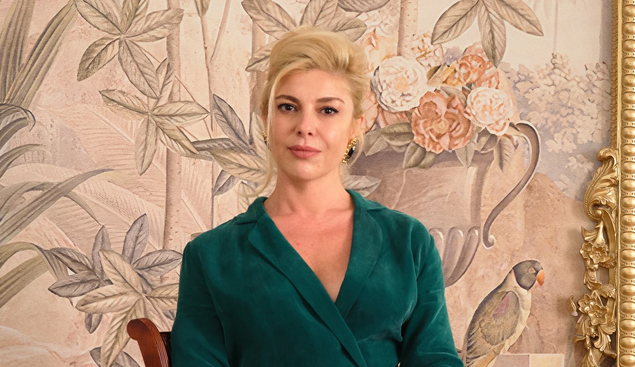 Gözde Kansu es Gülgün Korhan, la madre de Ferit