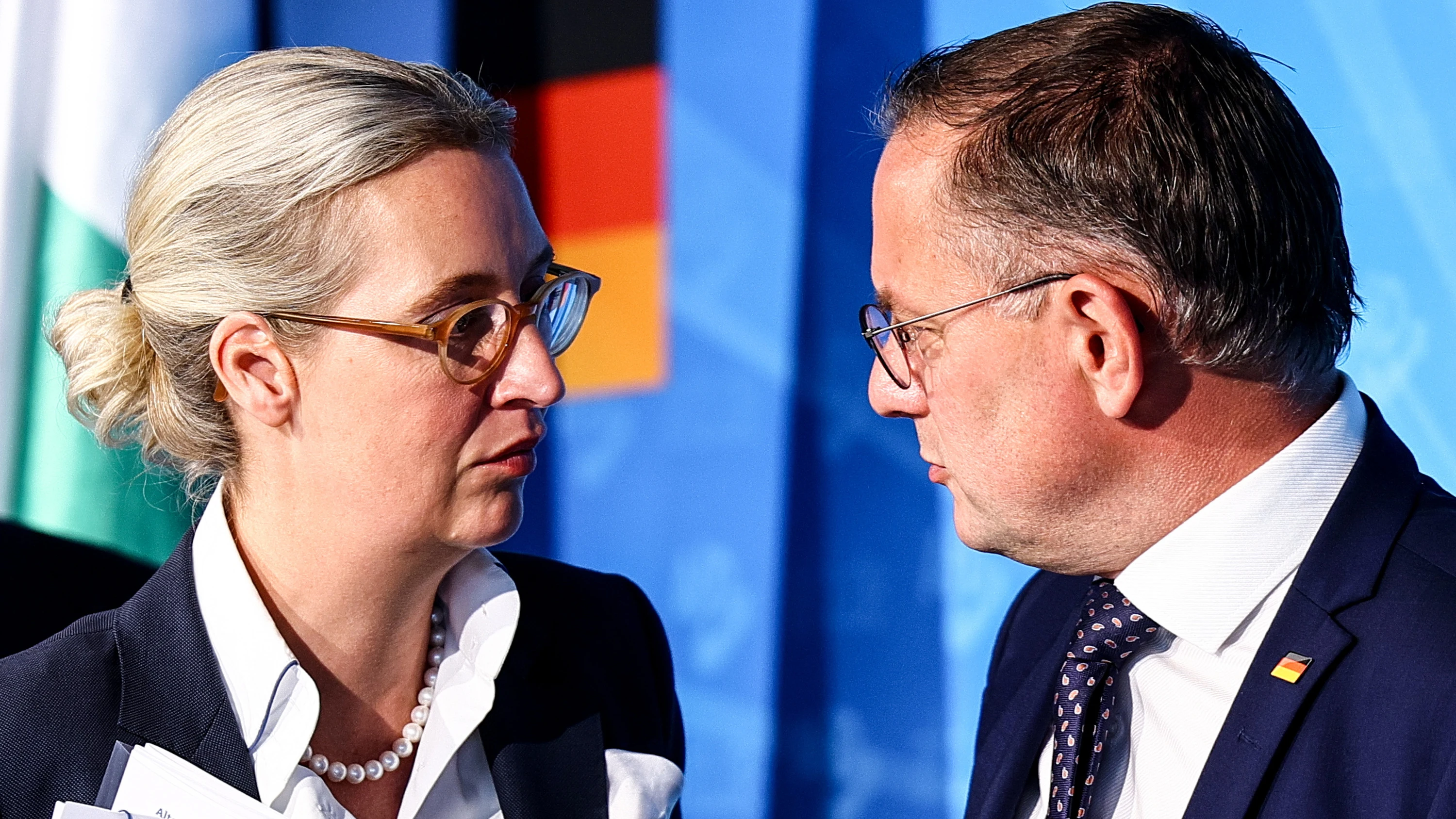 El copresidente del partido pol&iacute;tico de derecha Alternativa para Alemania (AfD), Tino Chrupalla y la vicepresidenta de la AfD, Alice Weidel