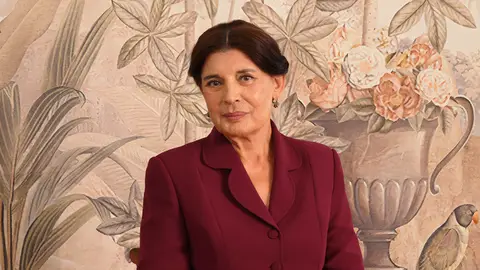 Şerif Sezer es Hattuç, matriarca de la familia Sanli Şerif Sezer es Hattuç, matriarca de la familia Sanli