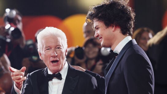 Richard Gere con su hijo Homer en el Festival de Venecia