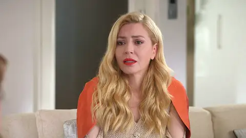 Nebahat descubre que Akif no se está muriendo, pero decide ocultarle la verdad: "Ahora soy yo la que va a jugar contigo" Nebahat descubre que Akif no se está muriendo, pero decide ocultarle la verdad: "Ahora soy yo la que va a jugar contigo"