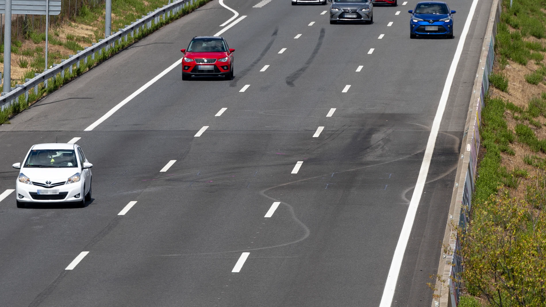 Lugar de la A-6 donde se produjo el accidente mortal Lugar de la A-6 donde se produjo el accidente mortal
