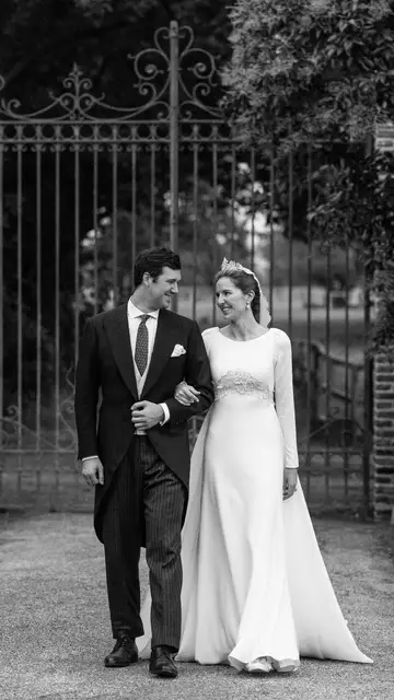 Victoria López-Quesada y Enrique Moreno de la Cova en su boda Victoria López-Quesada y Enrique Moreno de la Cova en su boda