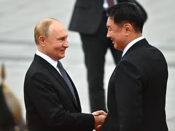 Putin y el presidente mongol, Ukhnaa Khurelsukh Putin y el presidente mongol, Ukhnaa Khurelsukh