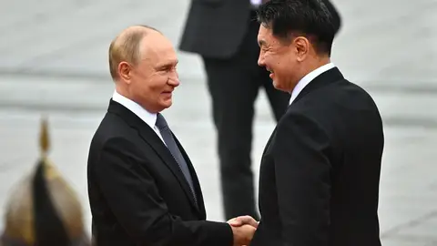 Putin y el presidente mongol, Ukhnaa Khurelsukh Putin y el presidente mongol, Ukhnaa Khurelsukh