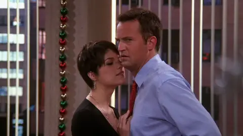 Selma Blair como Wendy en Friends Selma Blair como Wendy en Friends