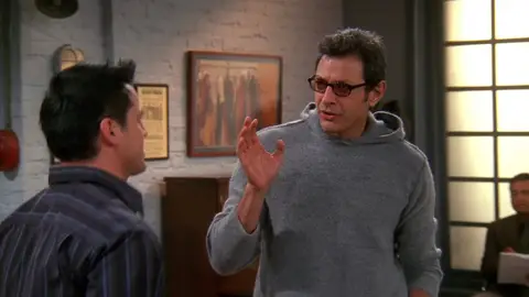 Jeff Goldblum como Leonard Hayes en Friends Jeff Goldblum como Leonard Hayes en Friends