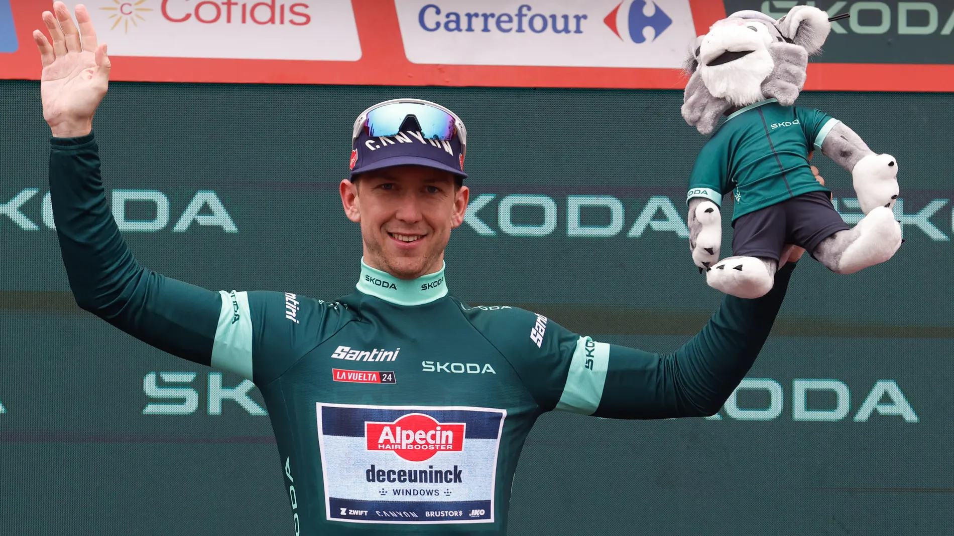 El australiano Kaden Groves, del Alpecin Deceuninck tras ganar la etapa 17 de La Vuelta El australiano Kaden Groves, del Alpecin Deceuninck tras ganar la etapa 17 de La Vuelta