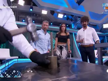 ¿Crear oro con un martillo? Marron deja boquiabierta a Carolina Marín ¿Crear oro con un martillo? Marron deja boquiabierta a Carolina Marín