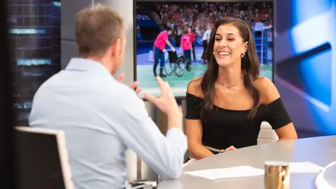 “El oro lo he conseguido gracias a todo el cariño de la gente” Carolina Marín abre su corazón con Pablo Motos “El oro lo he conseguido gracias a todo el cariño de la gente” Carolina Marín abre su corazón con Pablo Motos