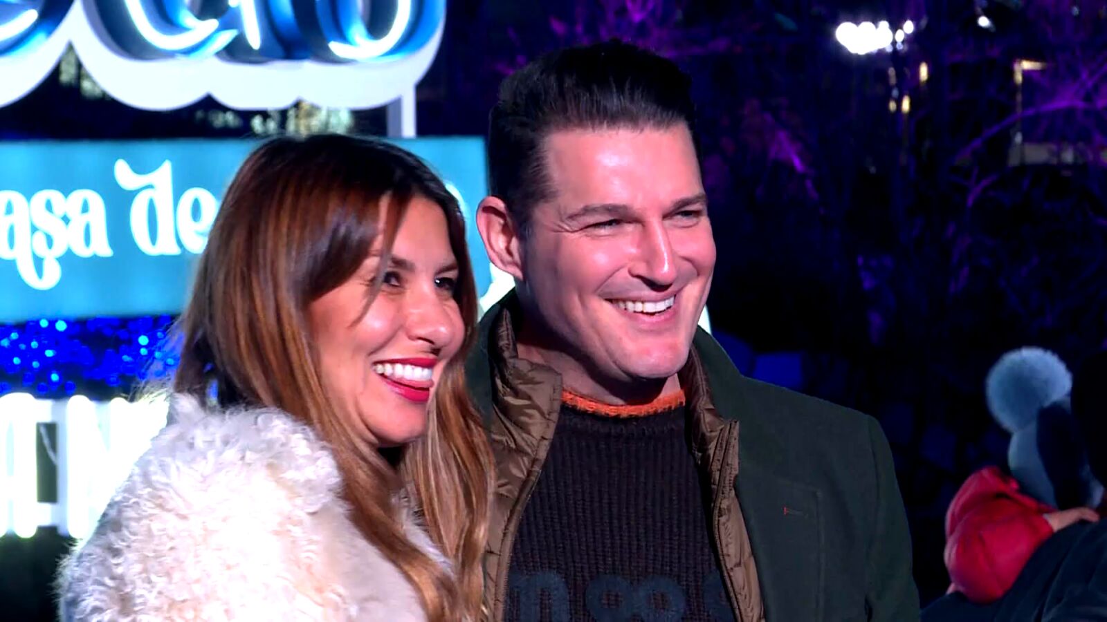 Manu Tenorio y su mujer Silvia Casas, víctimas de okupación por una familia: 