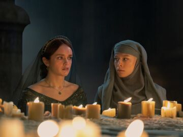 Olivia Cooke y Emma D'Arcy como Alicent y Rhaenyra en la temporada 2 de La Casa del Dragón