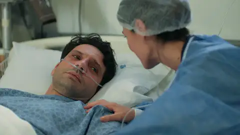 Ceylin, emocionada, se reencuentra con Ilgaz: ¡el fiscal ha sido rescatado con vida! Ilgaz y Ceylin