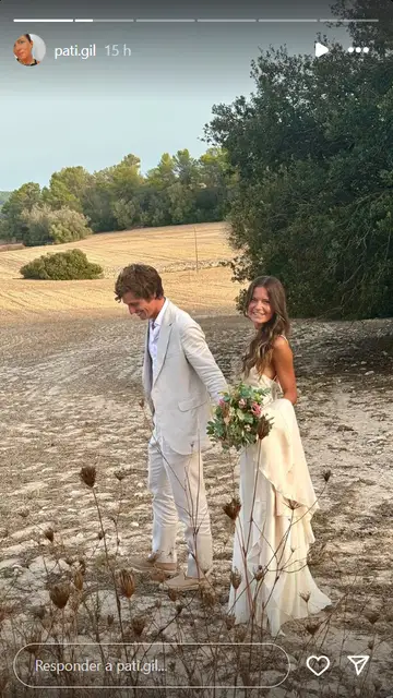 Nacho Aragón y Bea Gimeno tras casarse en Mallorca Nacho Aragón y Bea Gimeno tras casarse en Mallorca