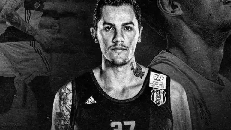 Ilkan Karaman, exjugador también del Beşiktaş de baloncesto Ilkan Karaman, exjugador también del Beşiktaş de baloncesto