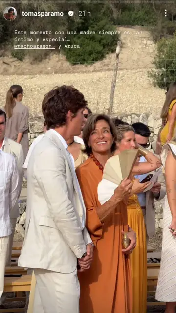 Aruca Fernández-Vega, la madrina de la boda de Nacho Aragón y Bea Gimeno Aruca Fernández-Vega, la madrina de la boda de Nacho Aragón y Bea Gimeno