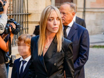 Nadia Halamandari en la misa funeral de Juan G&oacute;mez-Acebo
