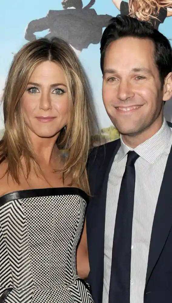 Jennifer Aniston y Paul Rudd en 2012 Jennifer Aniston y Paul Rudd en 2012