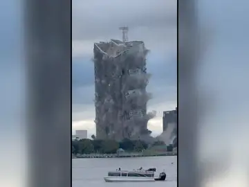 Demolición de un edificio de 22 pisos Demolición de un edificio de 22 pisos