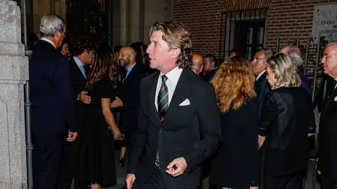 Nicolás Vallejo-Nágera en la misa funeral de Juan Gómez-Acebo Nicolás Vallejo-Nágera en la misa funeral de Juan Gómez-Acebo